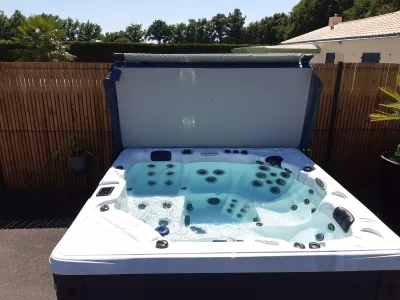 Installation de spas en Loire-Atlantique et Vendée